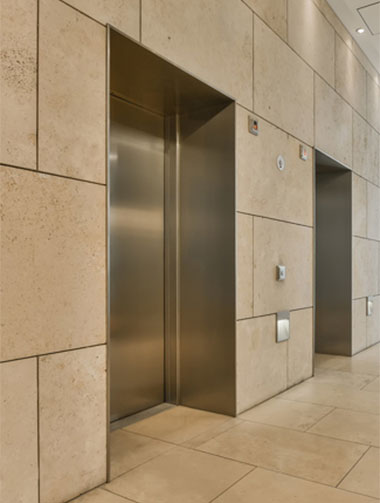 엘리베이터 공간